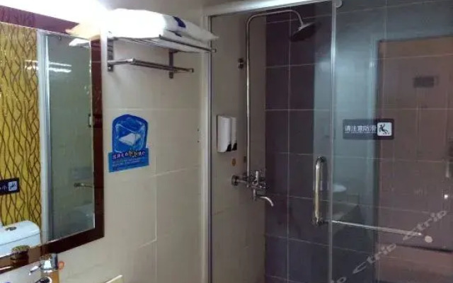 7天连锁酒店(湘潭易俗河白石广场店)