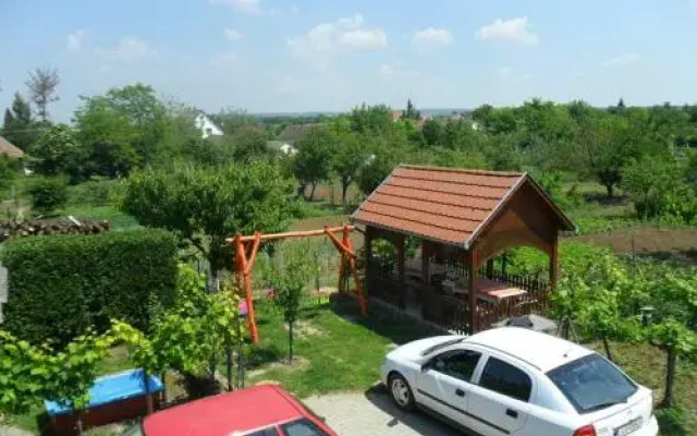 Joli Guesthouse