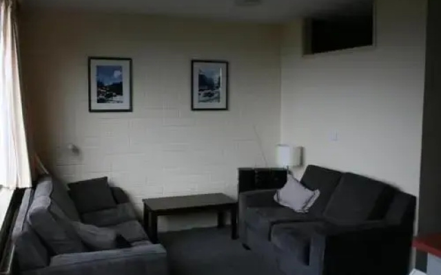 Snow Ski Apartments 19