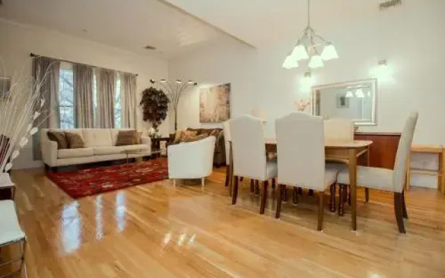 Brookline Village Townhouse by STARS of Boston