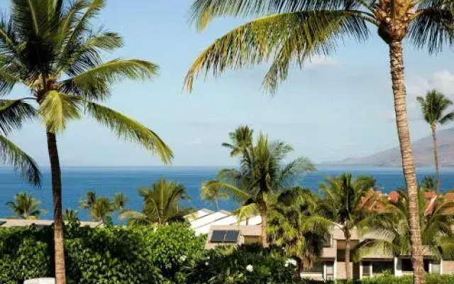 Maui Kamaole Suites by Condominium Rentals Hawaii
