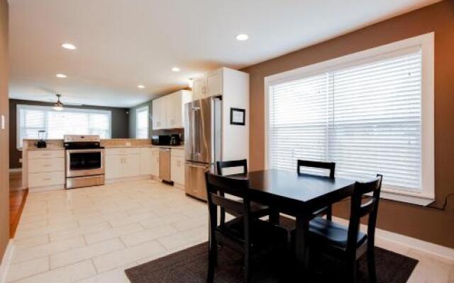 17th Ave Home - 3 Br Home