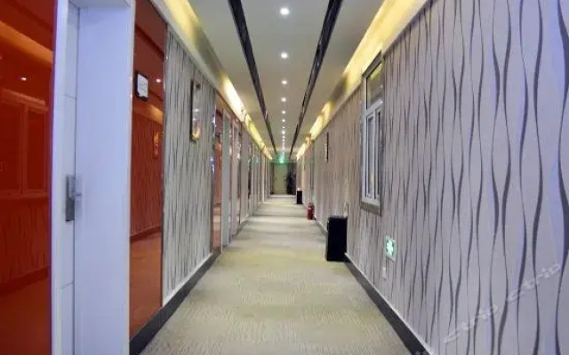 Thank Hotel Luoyang Railway Station Branch