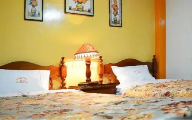 Hostal Karajia