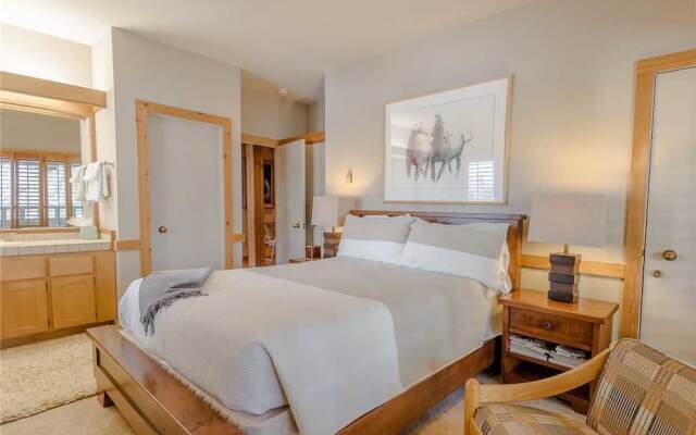 Wildflower 607 - 3 Br Condo