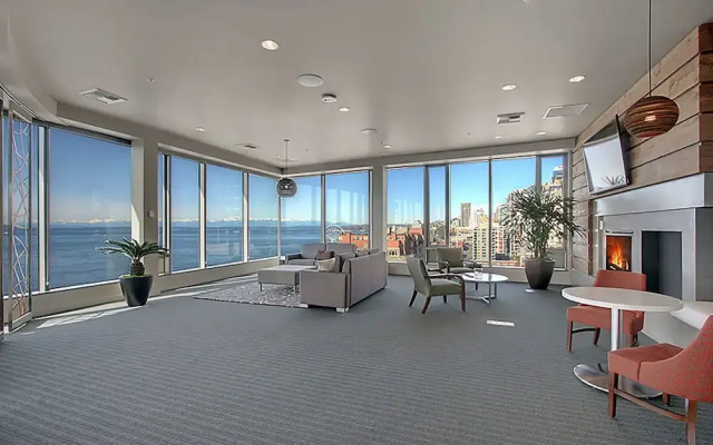 Pike Place Apartments by Barsala