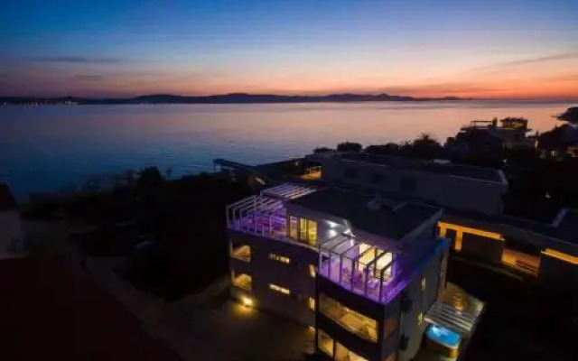 Lalic Gallery Apartments