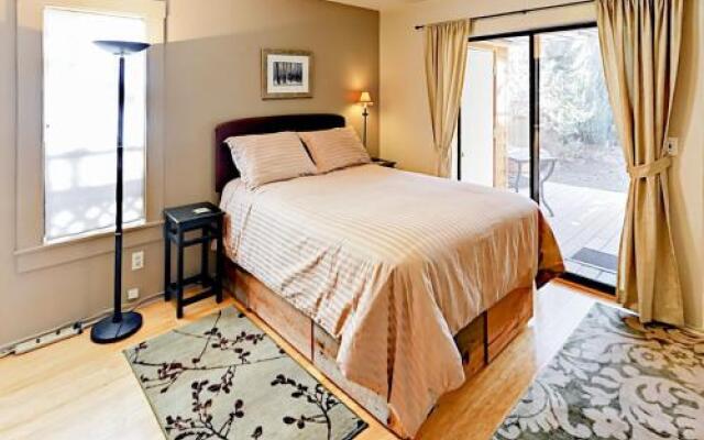 311 NW Riverfront St Home