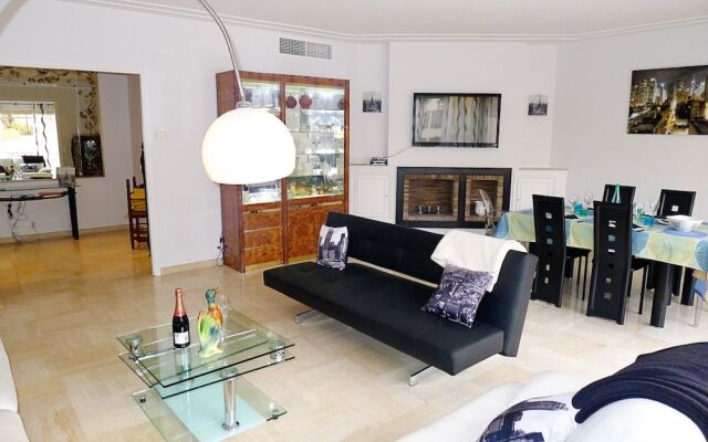 Le Joffre Grimaldi Ap2089