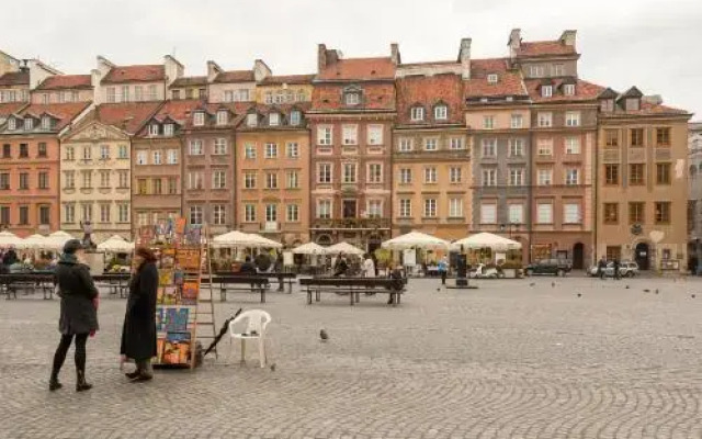 P And O Apartments Market Square