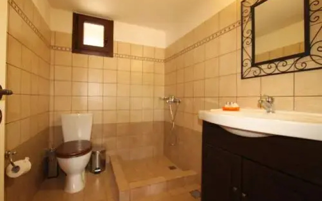 Kirki s Cozy Getaway - Paxoi Getaway w Jacuzzi