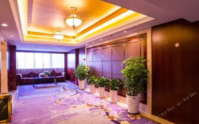 Jinou Hotel