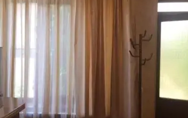 Rose Apartment