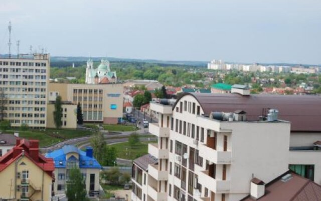 Lighthouse Apartments with Parking