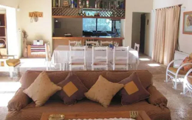 Querencia Lodge Lunlunta
