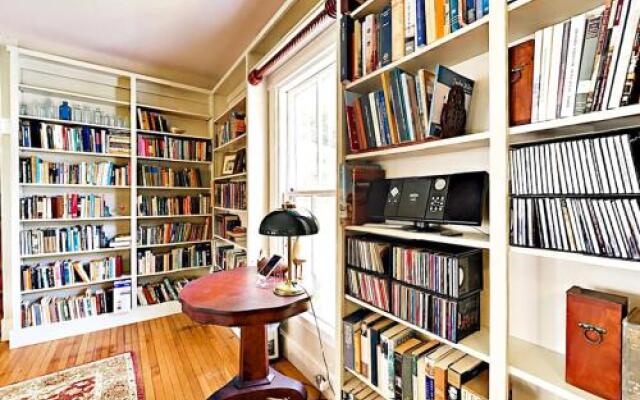 15SRMFRN - 4 Br home by RedAwning