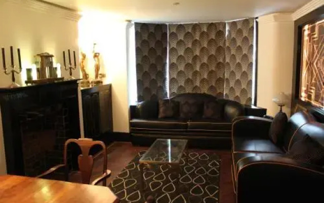The Art Deco Flat
