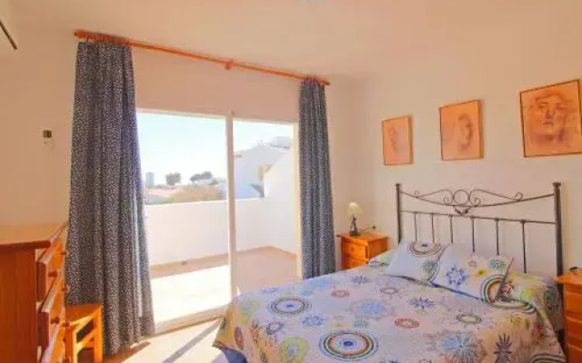 Отель Bungalows Puerta de Calpe Испания, Кальпе - отзывы, цены и фото номеров - забронировать отель Bungalows Puerta de Calpe онлайн комната для гостей