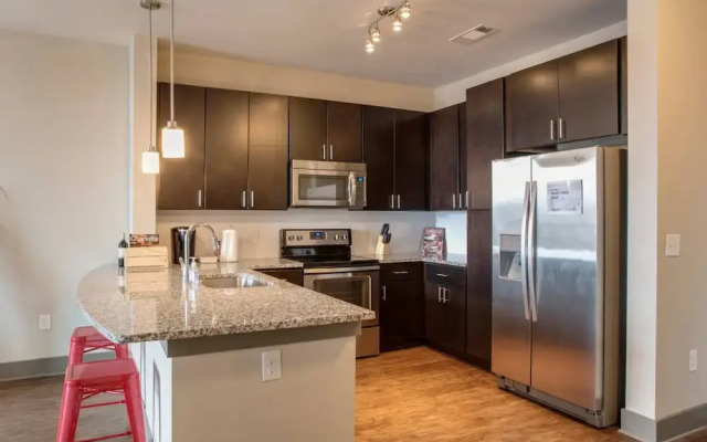 Uptown's Finest 1BR Apt Near Ballpark