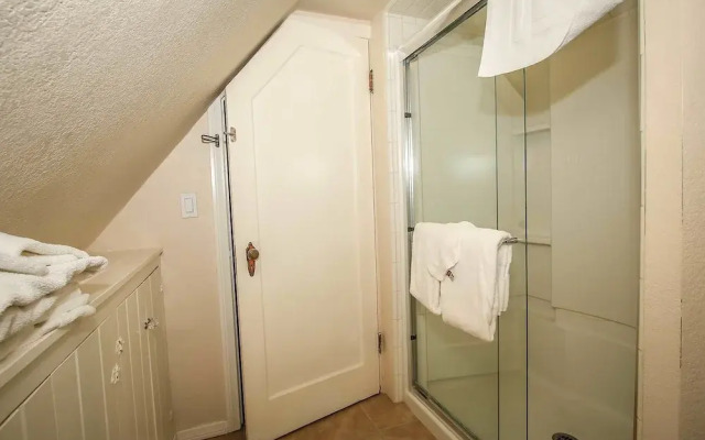 Forest Winds 1452 by RedAwning