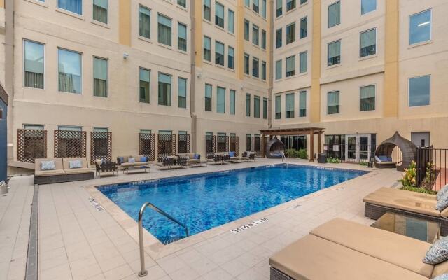 Stunning Bright & Airy Space w/ Amazing Views!