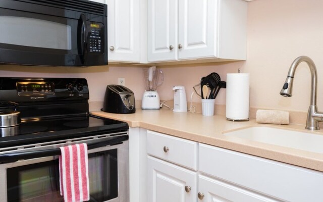 Alamanda Villas 5 by RedAwning