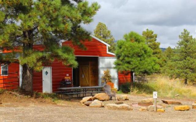 Horse Barn-Silver Room