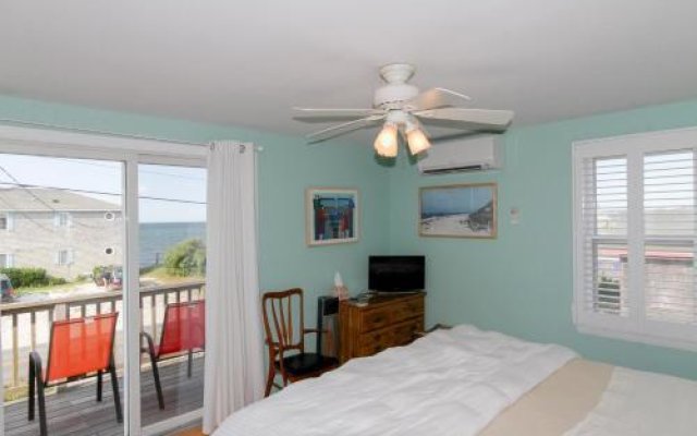361 Shore Rd House - 3 Br home by RedAwning