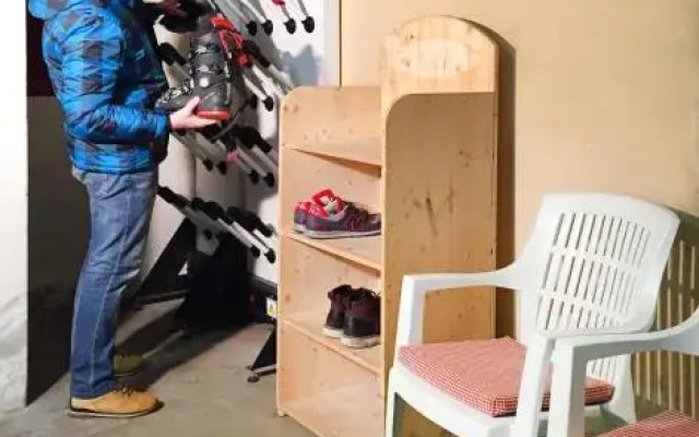 Como's Lake Mountains