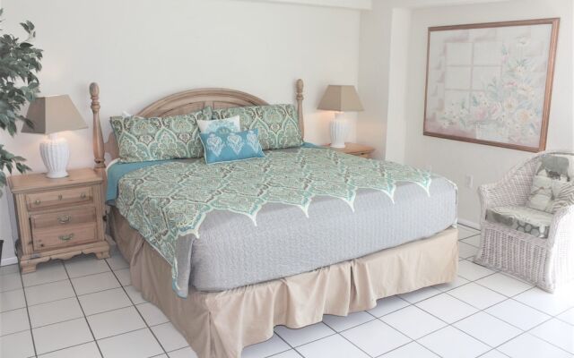 Jamaica Royale 204 - 2 Br Condo