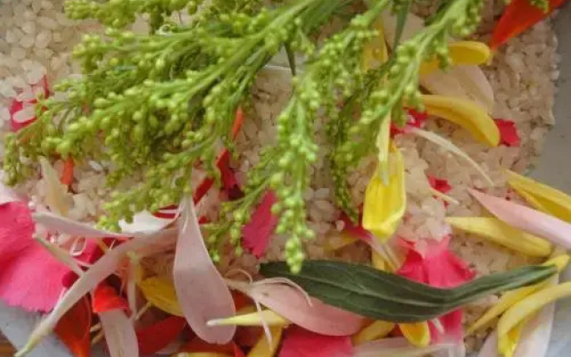 Yuanyang Flower and Horse Inn