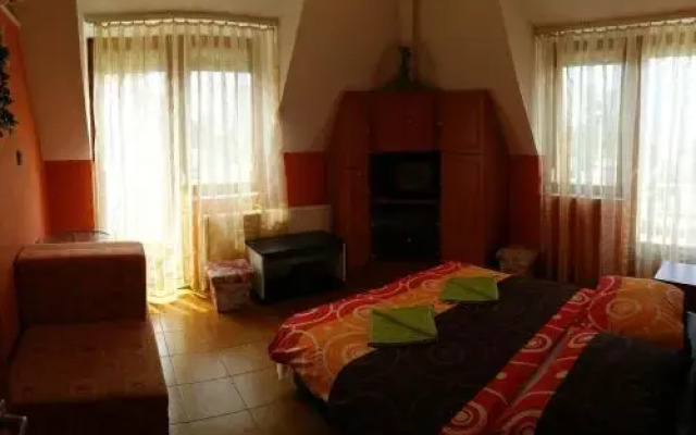 Napsugár Apartmanház