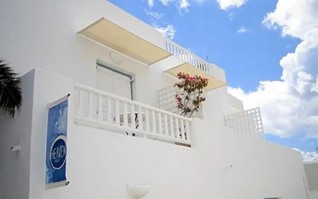Heaven Naoussa Villas