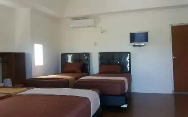 Pelangi Lake Resort and Hotel Belitung