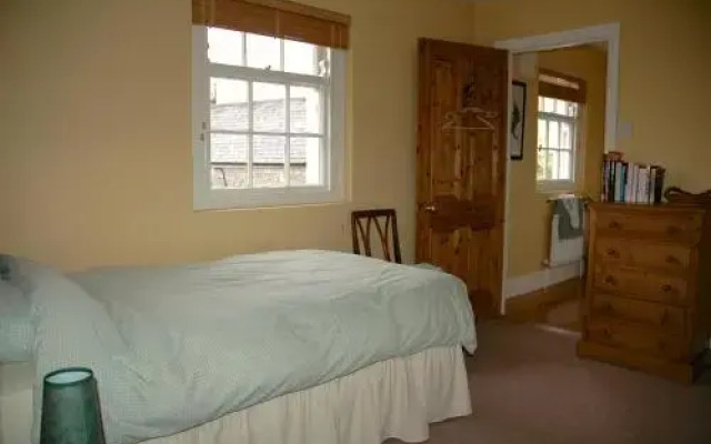 Lough Bishop House Farm Stay