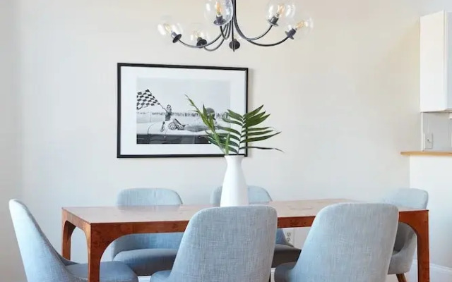 Superior Fenway Suites by Sonder