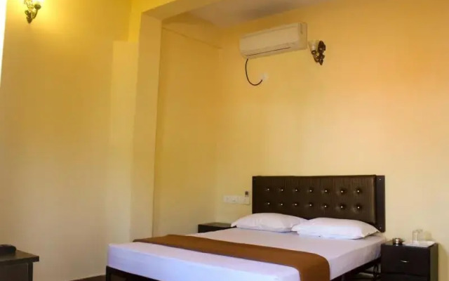 Amoura Guest House