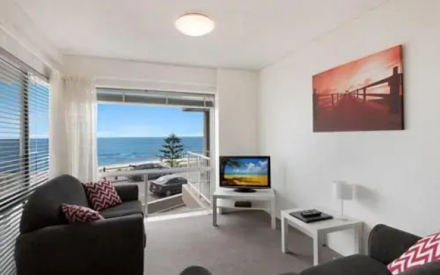 Dolphin Court Unit 6