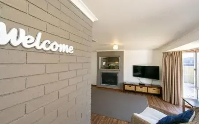 Parklake Holiday Units