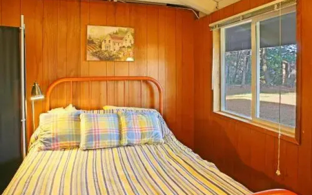 B & R Beach Bungalow