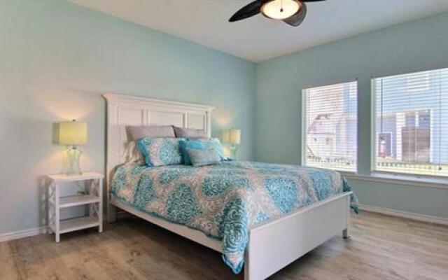 Private Beach Side Island Gem Home by Redawning