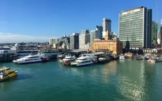 Decadent 1BR Waterfront Apartment