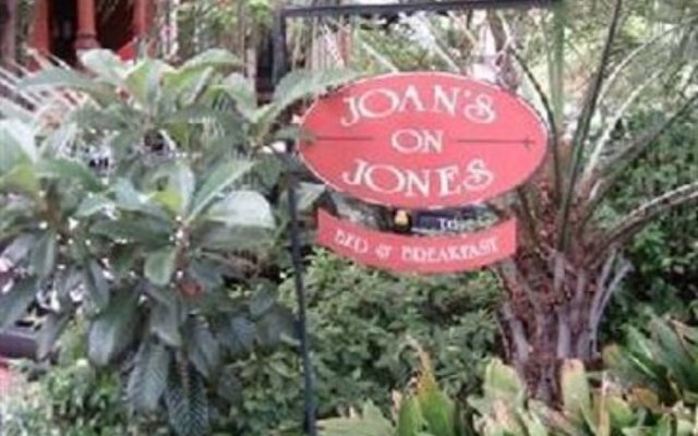 Joan's on Jones Bed & Breakfast