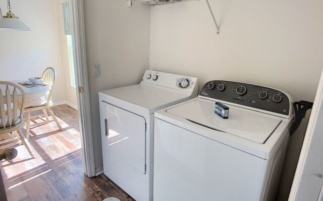 446 Lake Shore Parkway