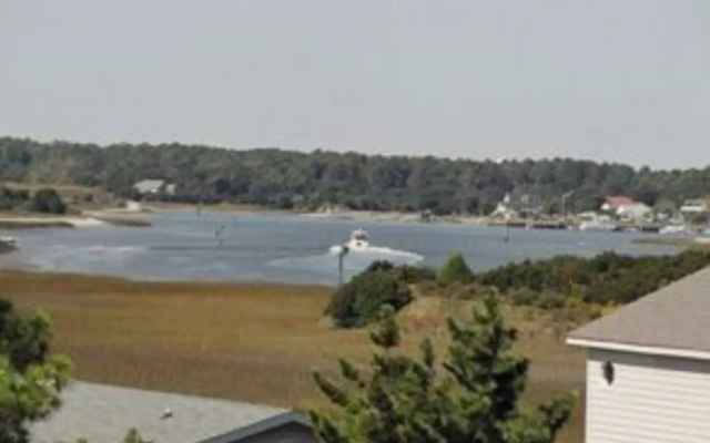 Yankee Traitor II - 4 Br Home