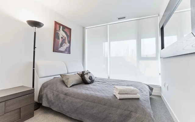 2 Storey Downtown Townhouse