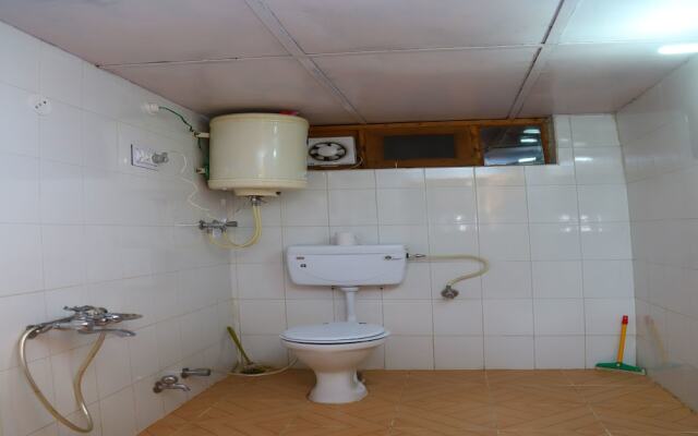 OYO 12137 Home North Moon Homestay