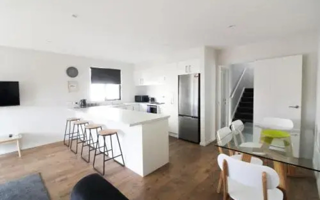 Frederick Apartment by the Stadium