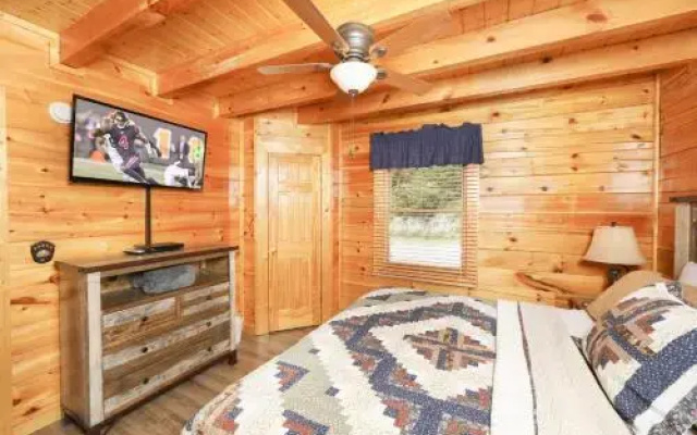 4662 Nottingham Heights Way Cabin
