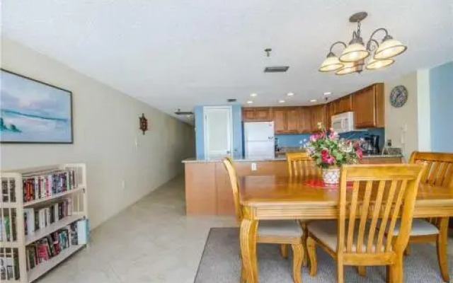 #302 Beach Place Condos